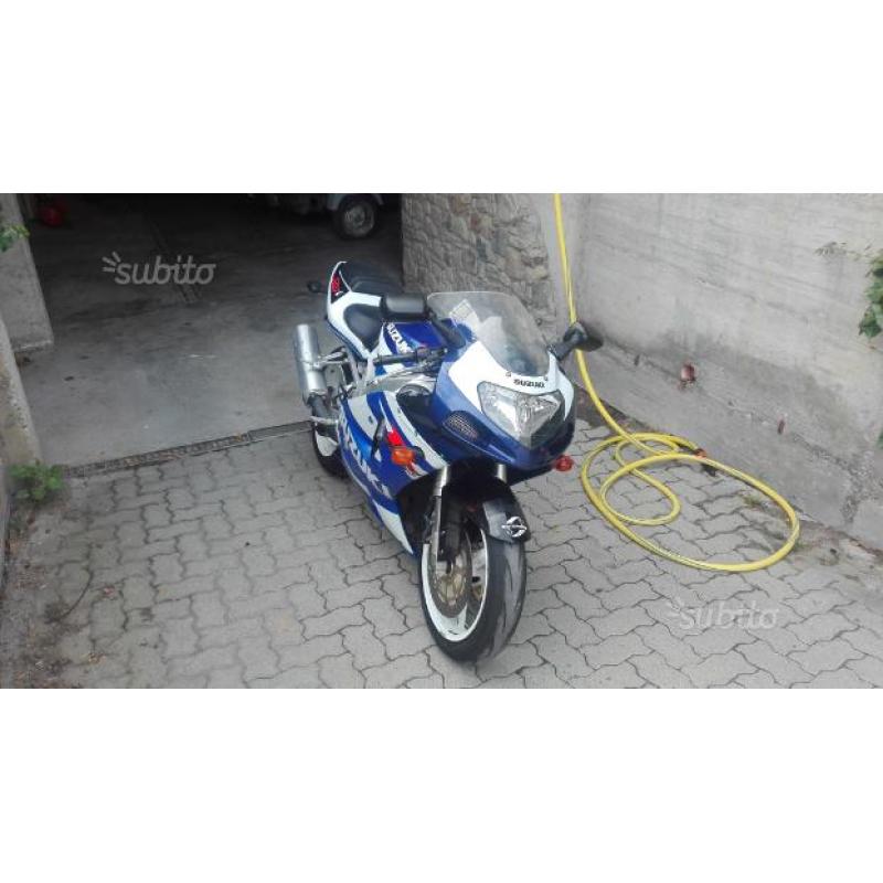 Suzuki 750 gsx r