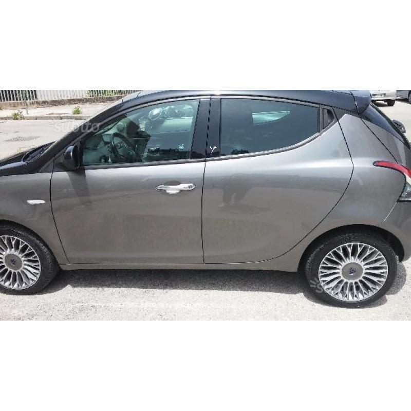 LANCIA Ypsilon 3ª serie - 2012