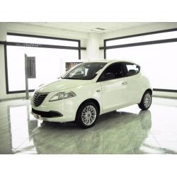 Lancia Ypsilon 1.2 69 CV 5 porte Gold