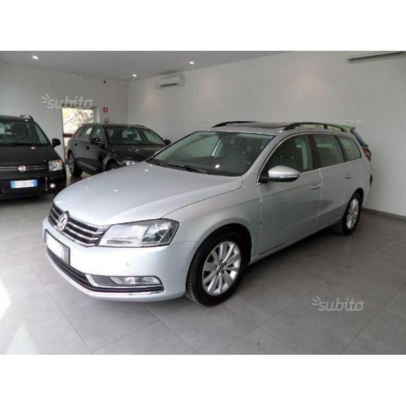 VOLKSWAGEN Passat SW 2.0TDI TETTO NAVI DSG- 2011