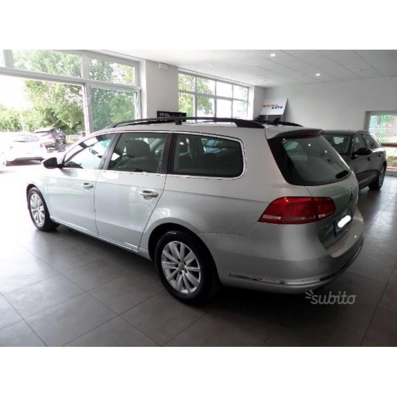 VOLKSWAGEN Passat SW 2.0TDI TETTO NAVI DSG- 2011