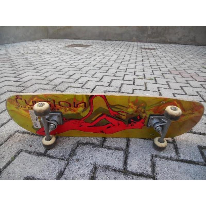 Monopattino reptor e 2 skateboard