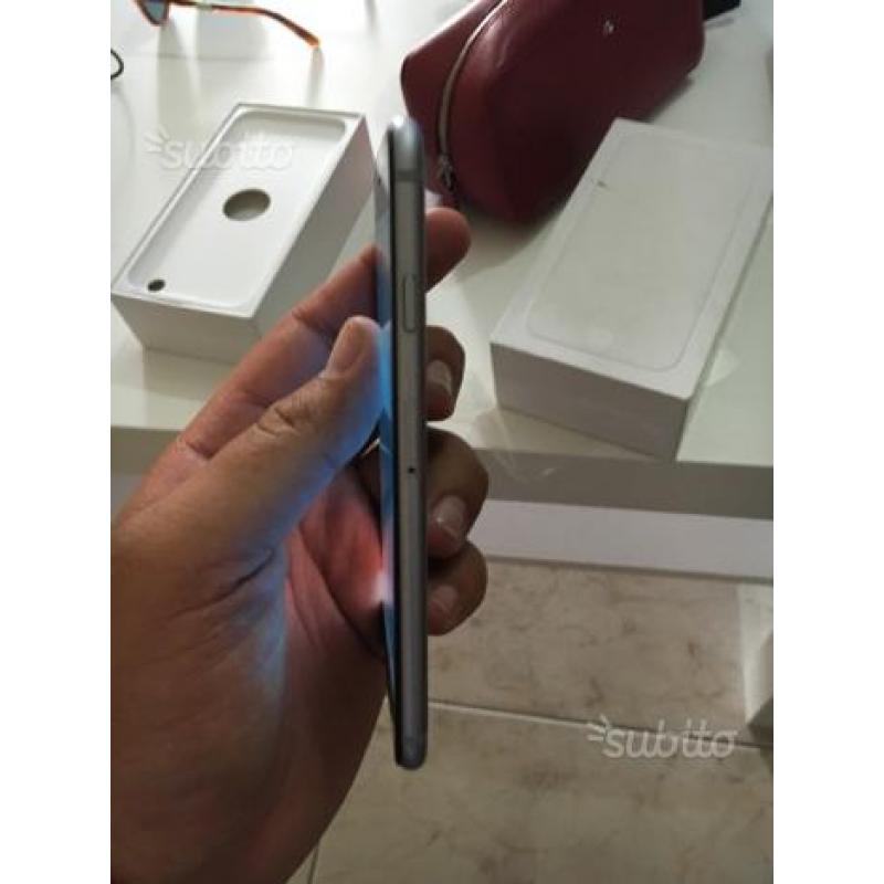 IPhone 6 nero da 16 giga articolo originale