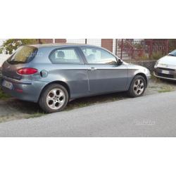 Alfa 147 distint 1.6 benzina 3 porte