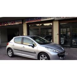 Peugeot 207 - 2008