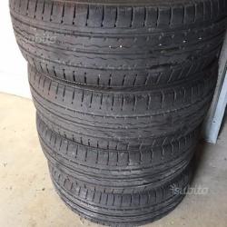 185 60 15 4Kumho estive 80%.Spedite/Gratis