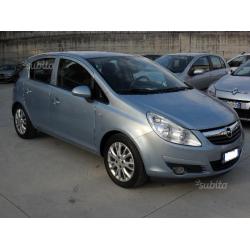 L'AUTOMOBILE:Opel Corsa Cosmo 1.2 (Tagliandi Opel)