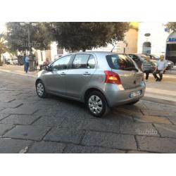 Toyota yaris d-4d diesel anno 10/2006 5 porte