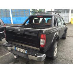 Nissan navara 2.5 tdi dc - 2004