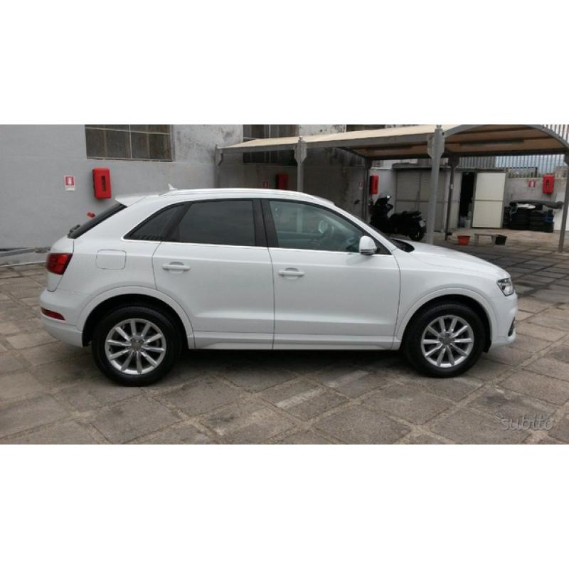 AUDI Q3 2.0 TDI 150 CV quattro S tronic Business