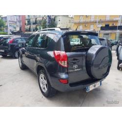 TOYOTA RAV 4 2.2 D-4D 136 CV Sol 4X4