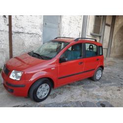 Fiat panda unico proprietario anno 2004benzina