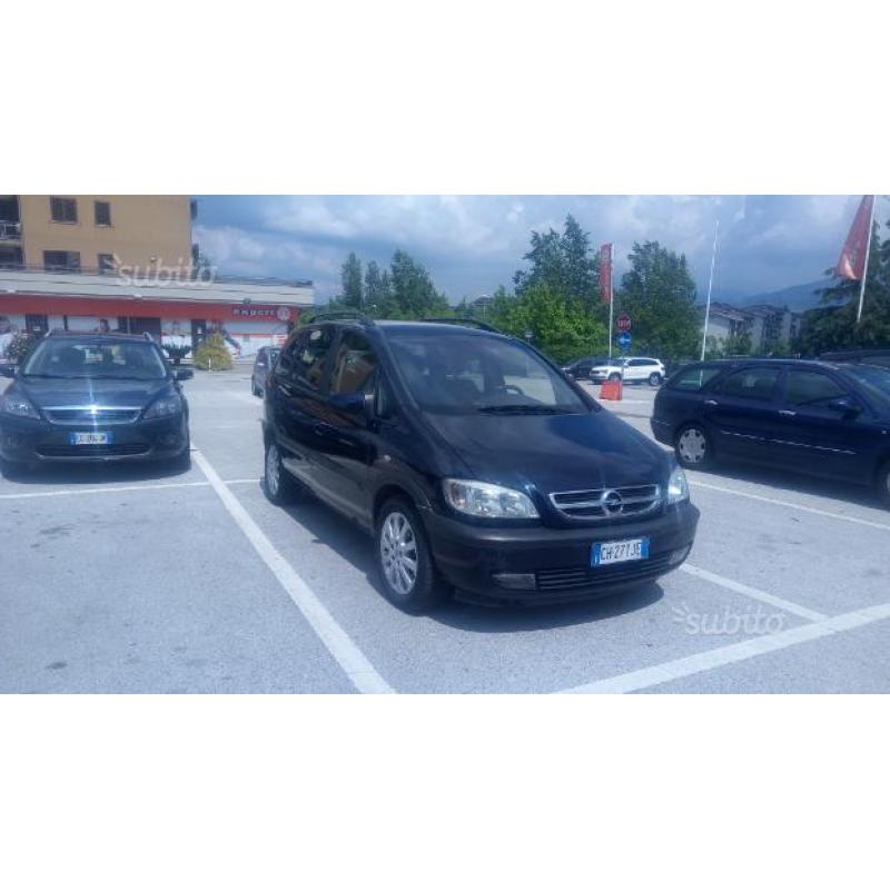 Opel zafira 2.0 7 posti