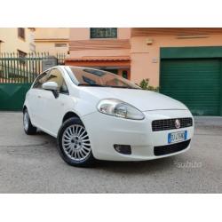 Fiat Grande Punto 1.3 M-JET Nuovissima e Full 2009