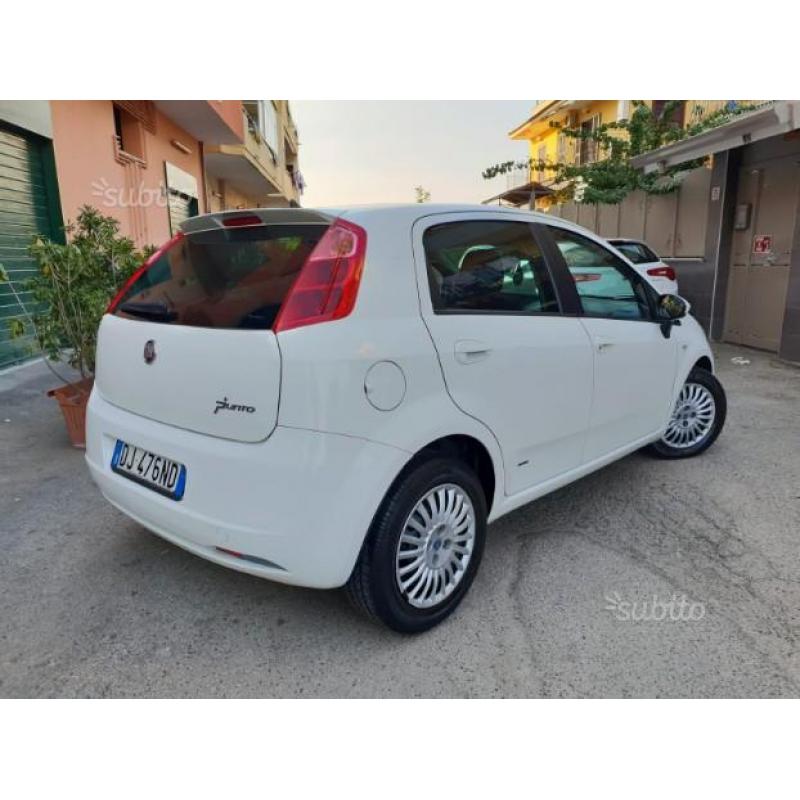 Fiat Grande Punto 1.3 M-JET Nuovissima e Full 2009