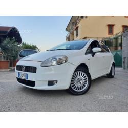 Fiat Grande Punto 1.3 M-JET Nuovissima e Full 2009