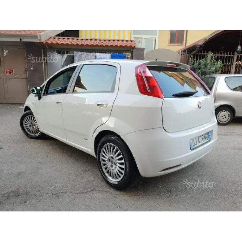 Fiat Grande Punto 1.3 M-JET Nuovissima e Full 2009