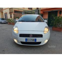 Fiat Grande Punto 1.3 M-JET Nuovissima e Full 2009