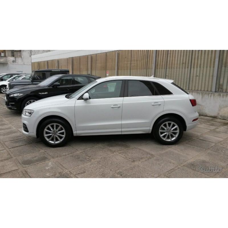 AUDI Q3 2.0 TDI 150 CV quattro S tronic Business